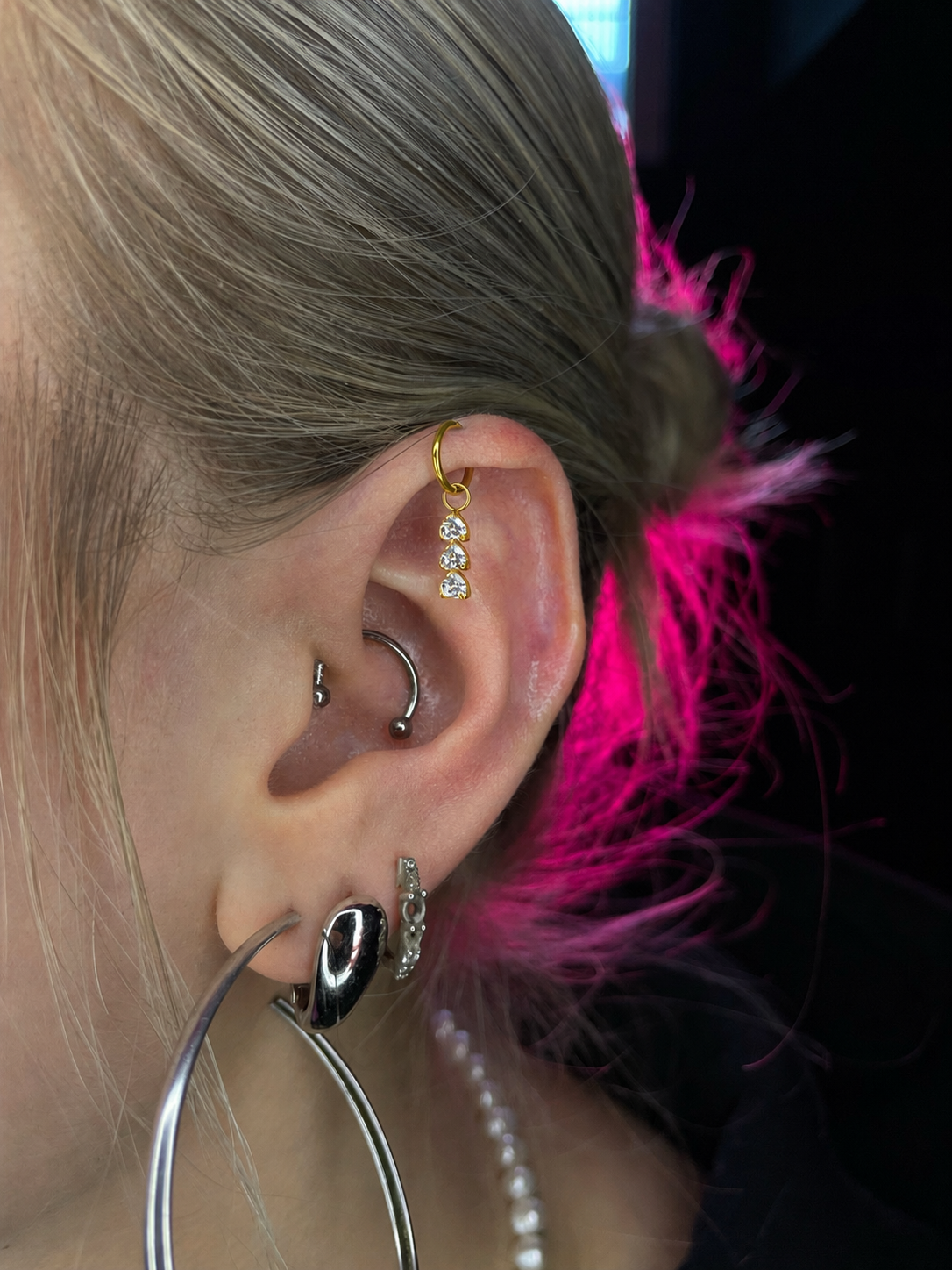 Tytanowy charms do piercingu z potrójne serduszko Conch